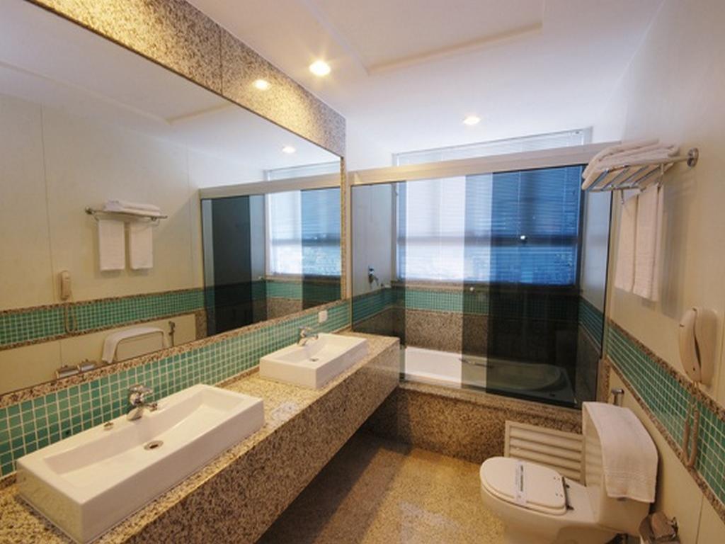 Suite,1346332004:JPEG